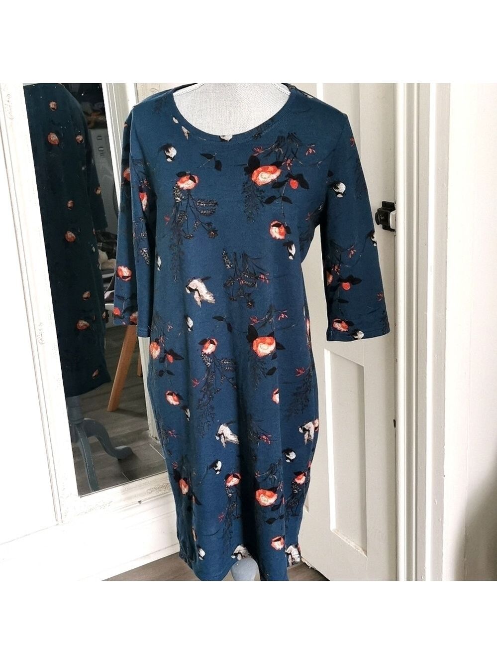 Tanite printed dress, flowers and birds by byoung. Size X large. EUC